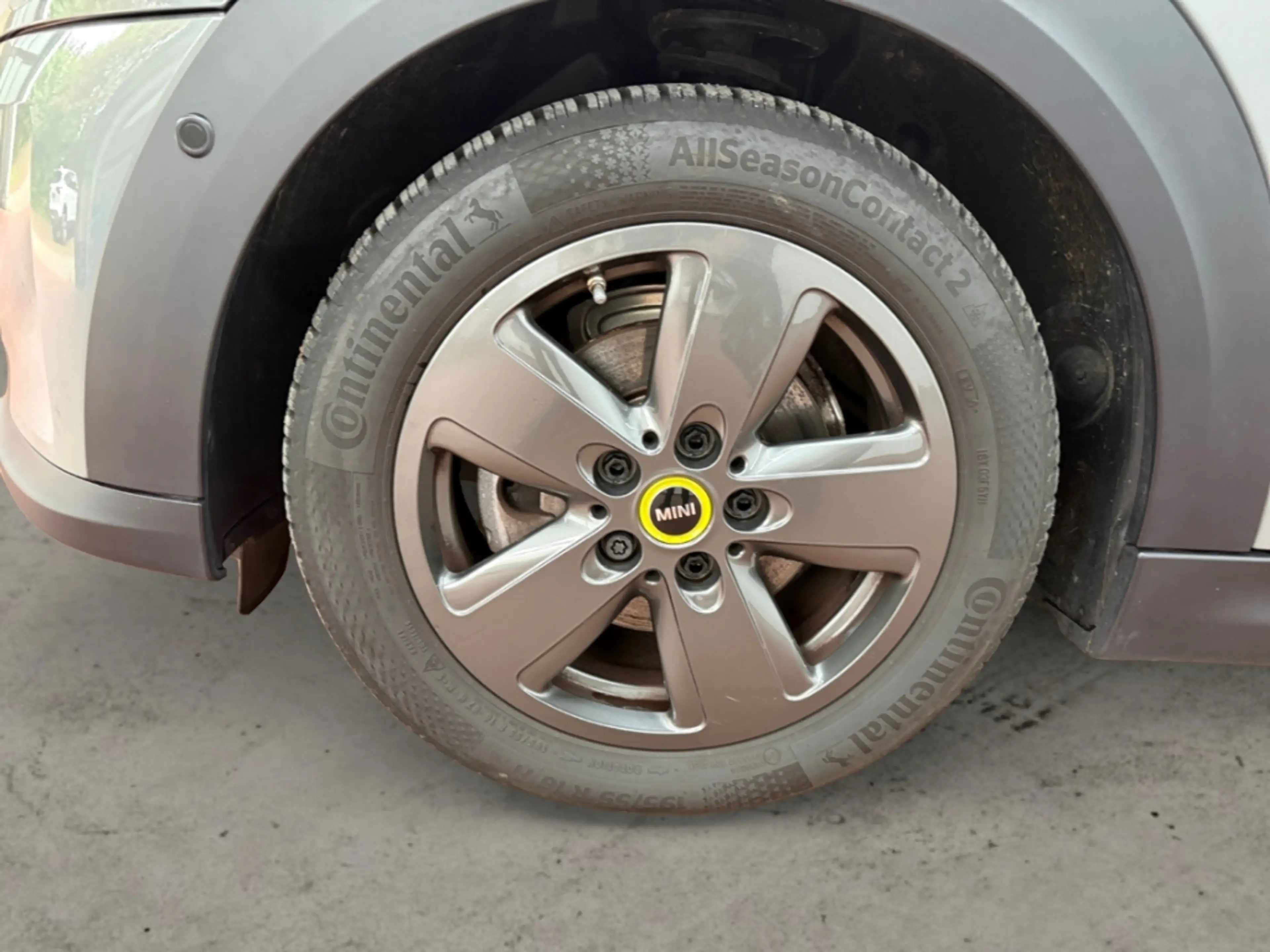 MINI Cooper SE Essential Trim B-ZERT ALLWETTER NAV LED DIG-DISPLA — photo 14