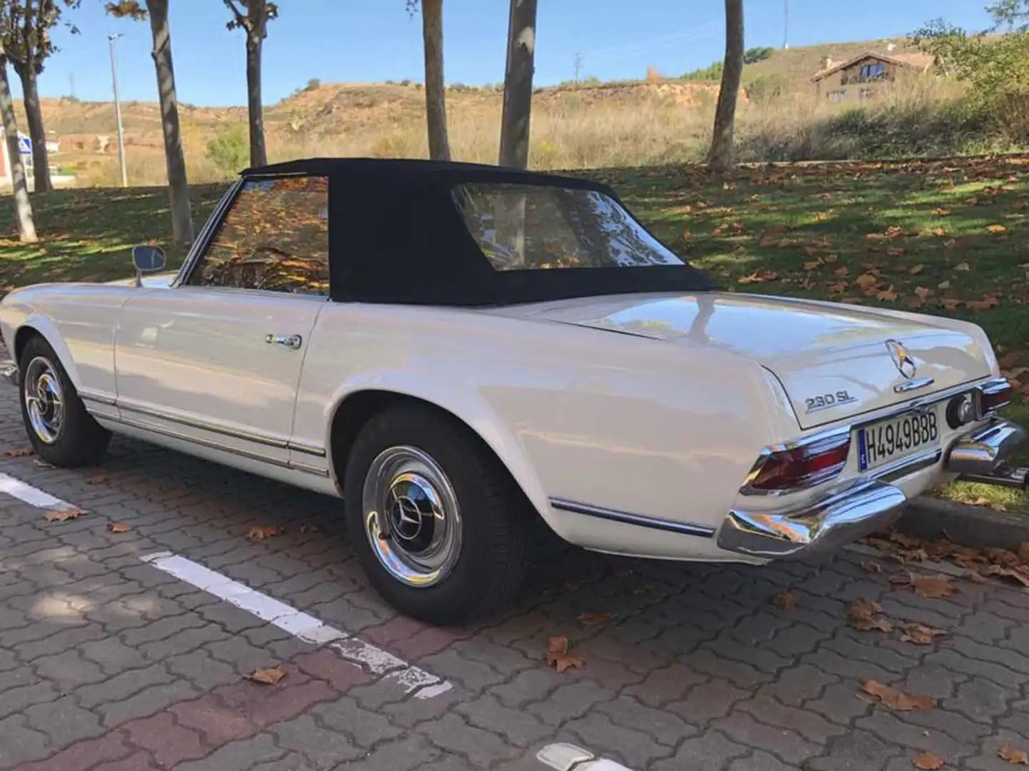 Mercedes-Benz SL 230 - 1