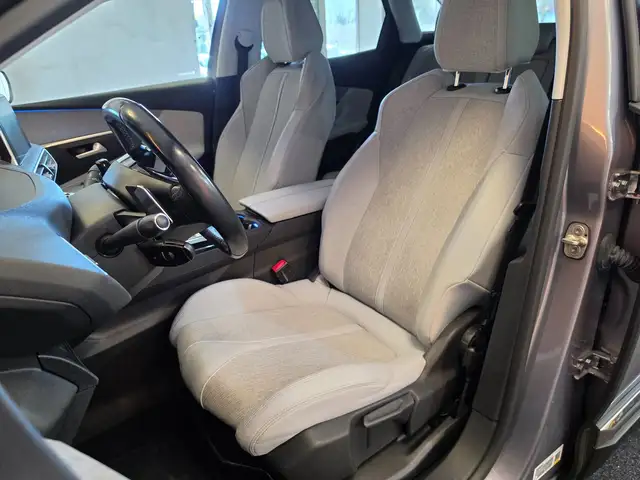Peugeot 3008 view 14