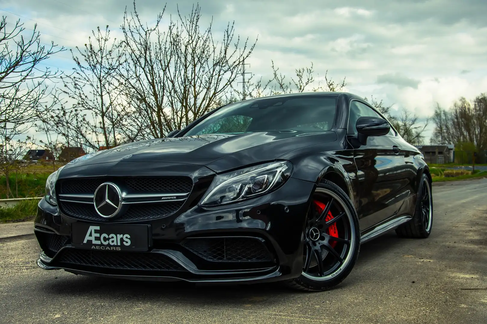 Mercedes-Benz C 63 AMG S *** V8 / PANO ROOF / 1 OWNER / BELGIAN CAR *** Zwart - 1