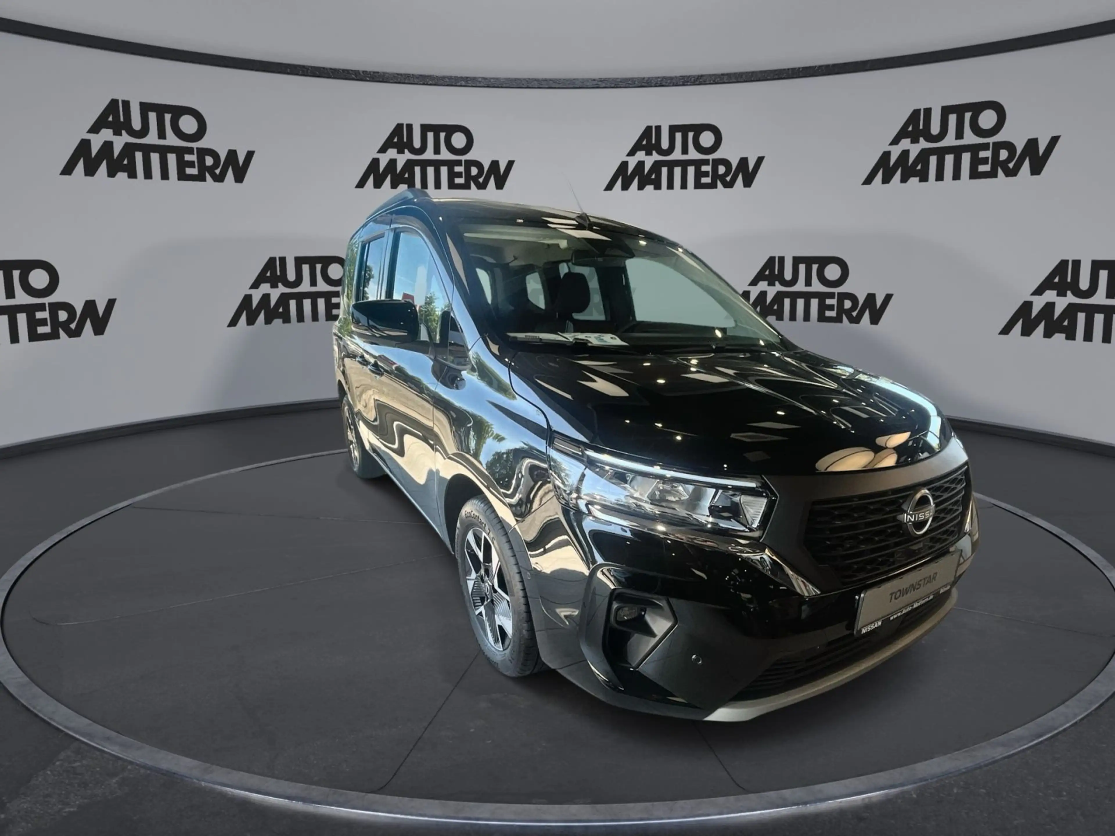 Nissan Townstar DIG-T 130 AT L1 Tekna — photo 2