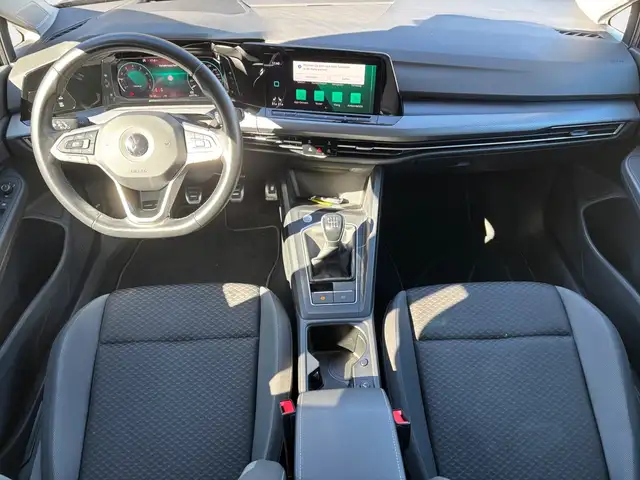 Volkswagen Golf view 9