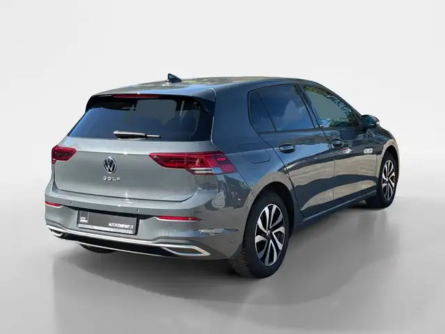 Volkswagen Golf view 5