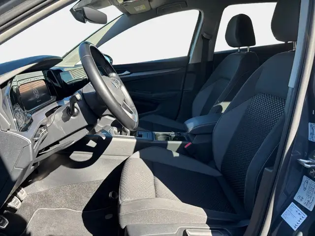 Volkswagen Golf view 8