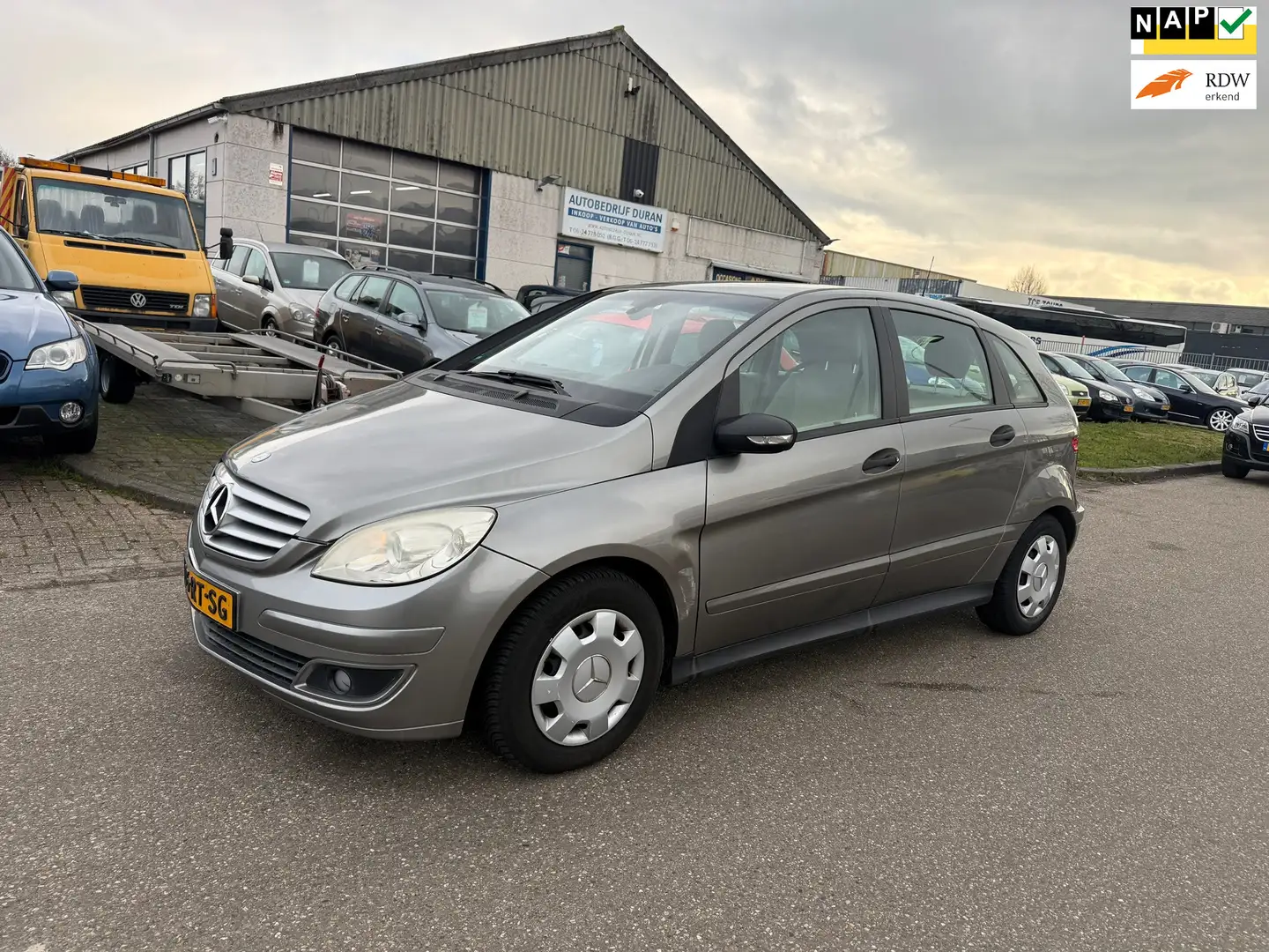 Mercedes-Benz B 170 Clima Bj:2005 NAP! Grau - 1