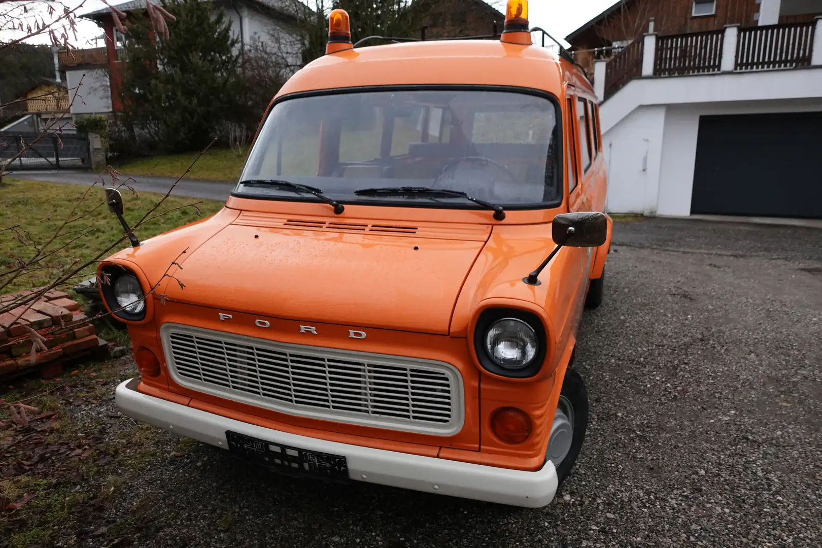Ford Transit Transit 150 Kombi MK1 Orange - 1