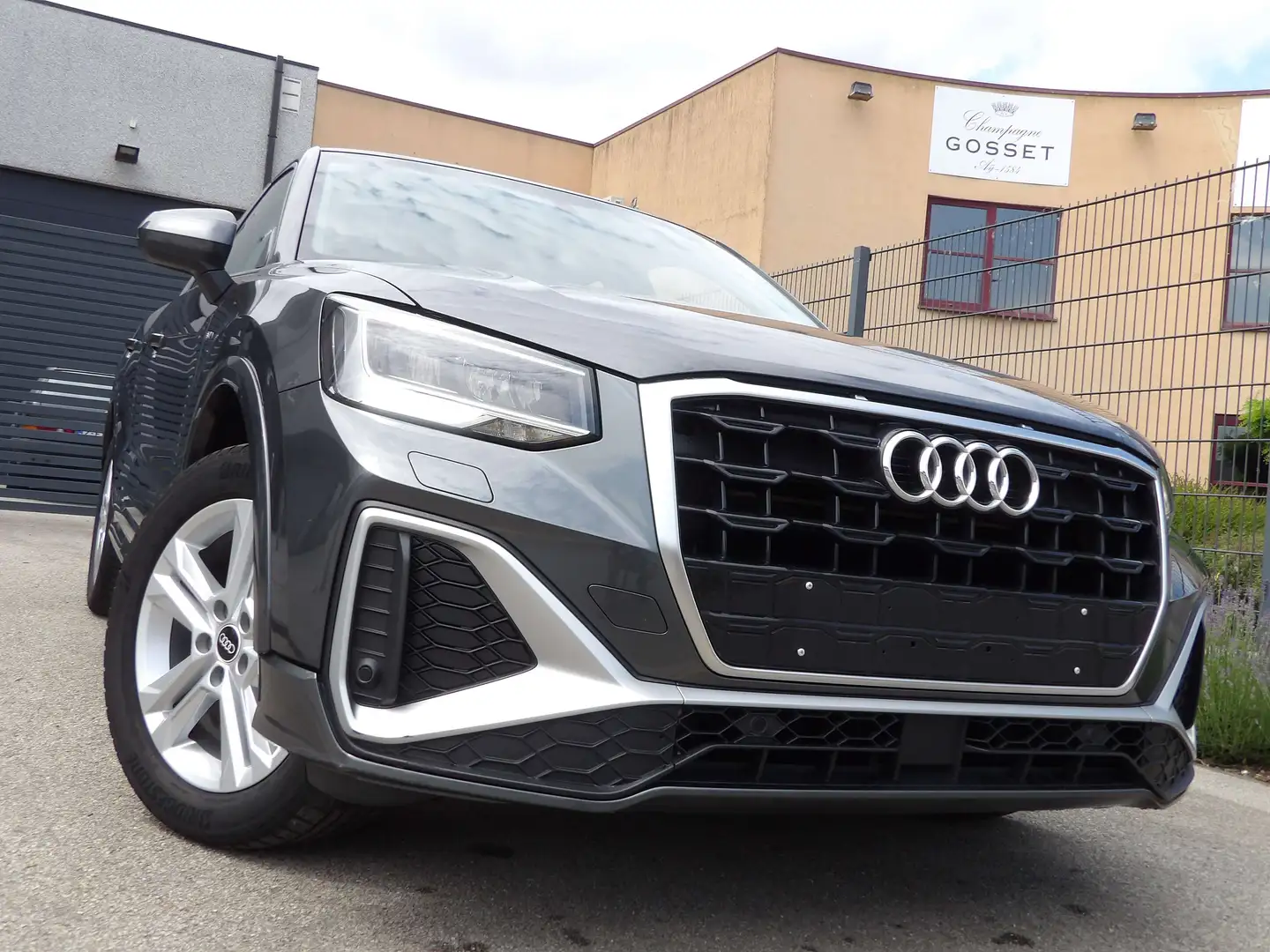 Audi Q2 Q2 30 TFSI S line Gris - 2