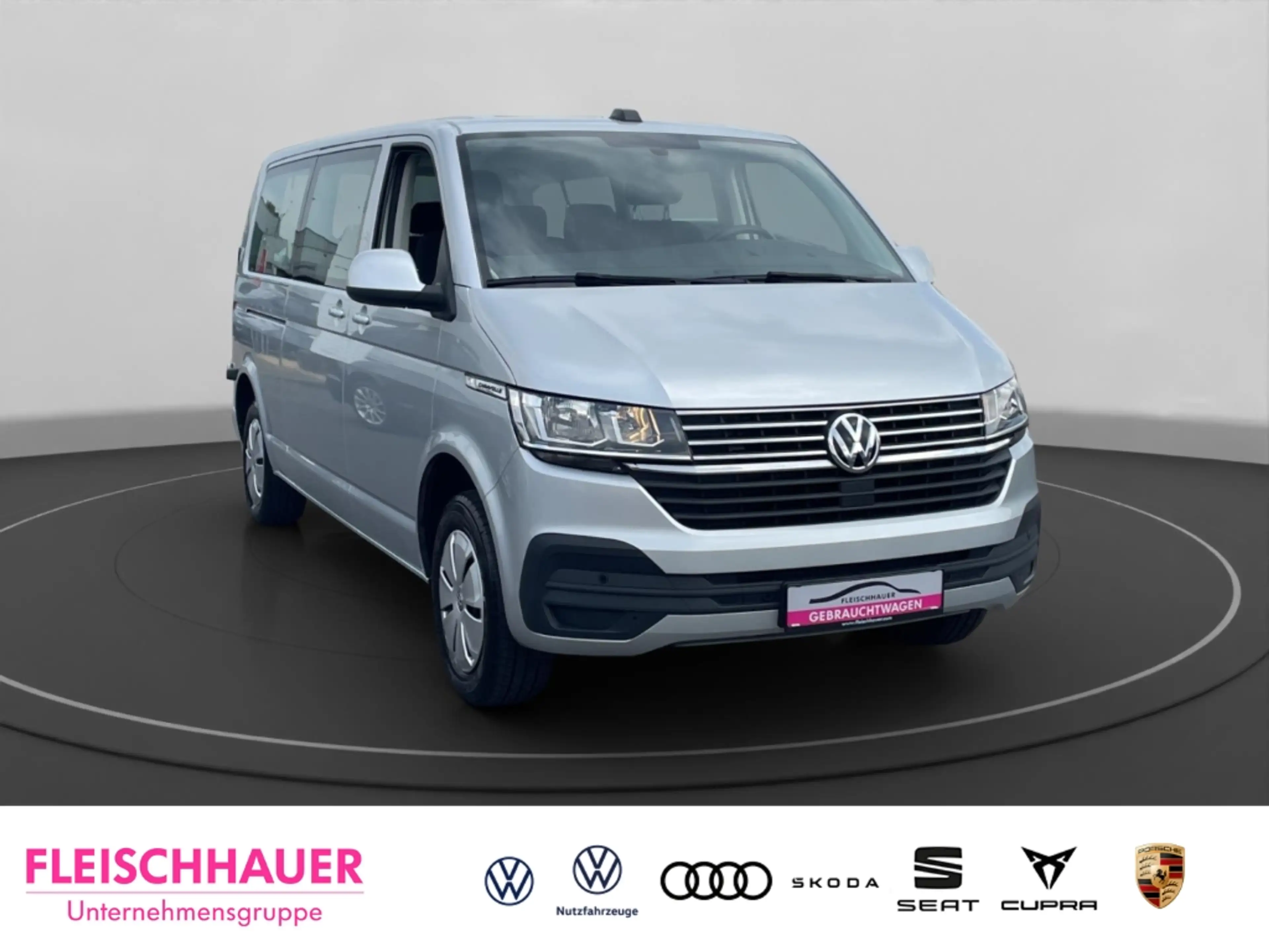 Volkswagen Transporter Caravelle Comfortline LR TDI DSG 8Sitzer SHZ ACC N — photo 9