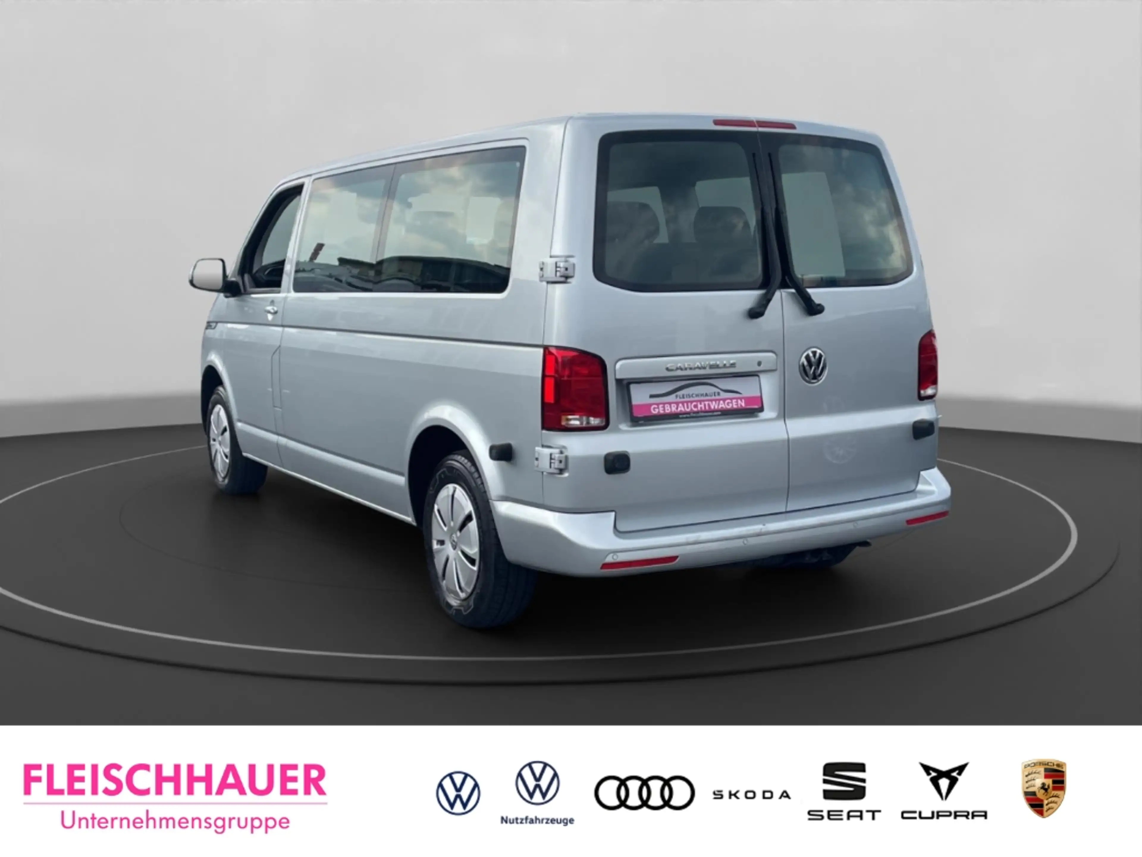 Volkswagen Transporter Caravelle Comfortline LR TDI DSG 8Sitzer SHZ ACC N — photo 5
