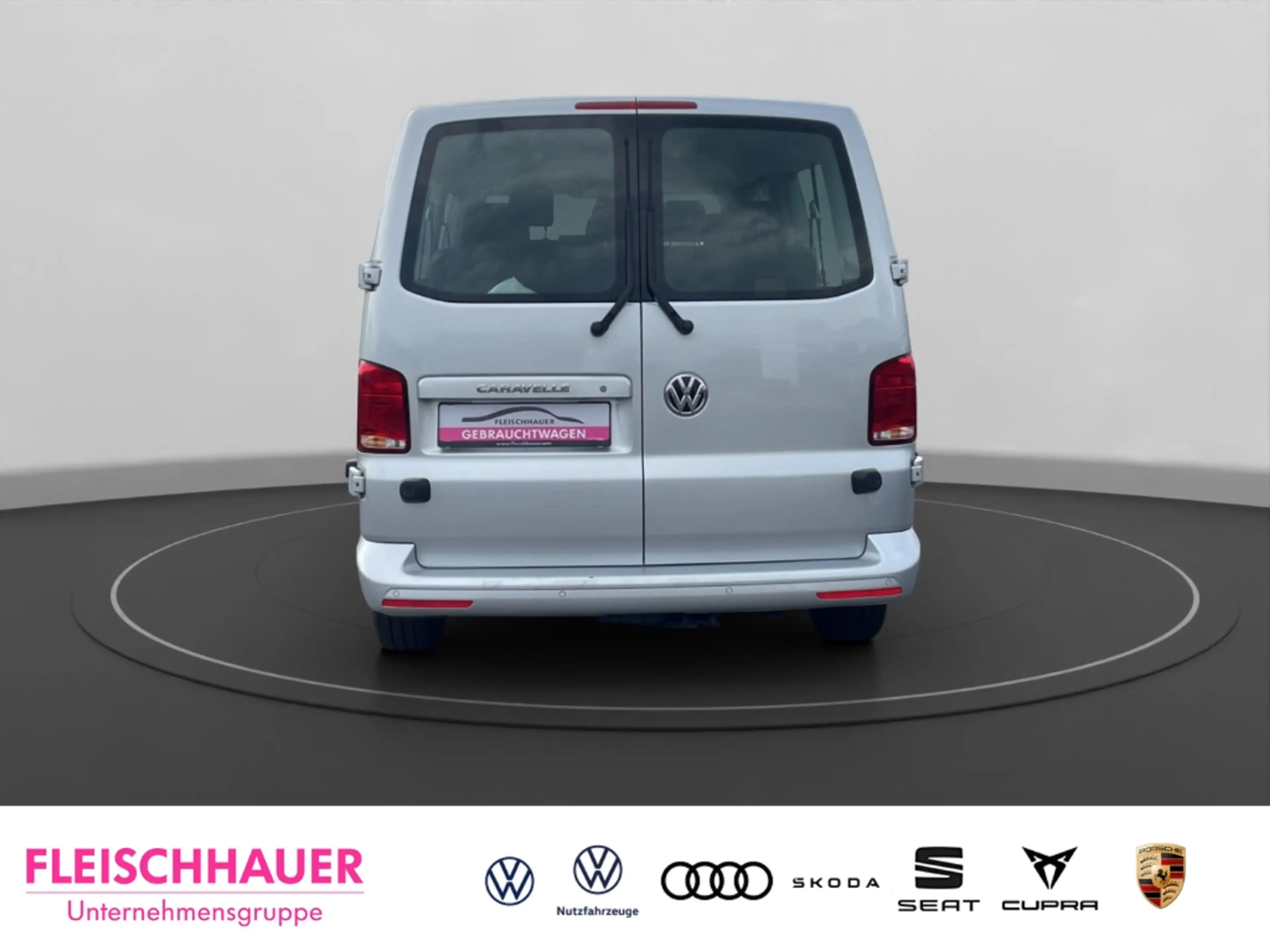 Volkswagen Transporter Caravelle Comfortline LR TDI DSG 8Sitzer SHZ ACC N — photo 6