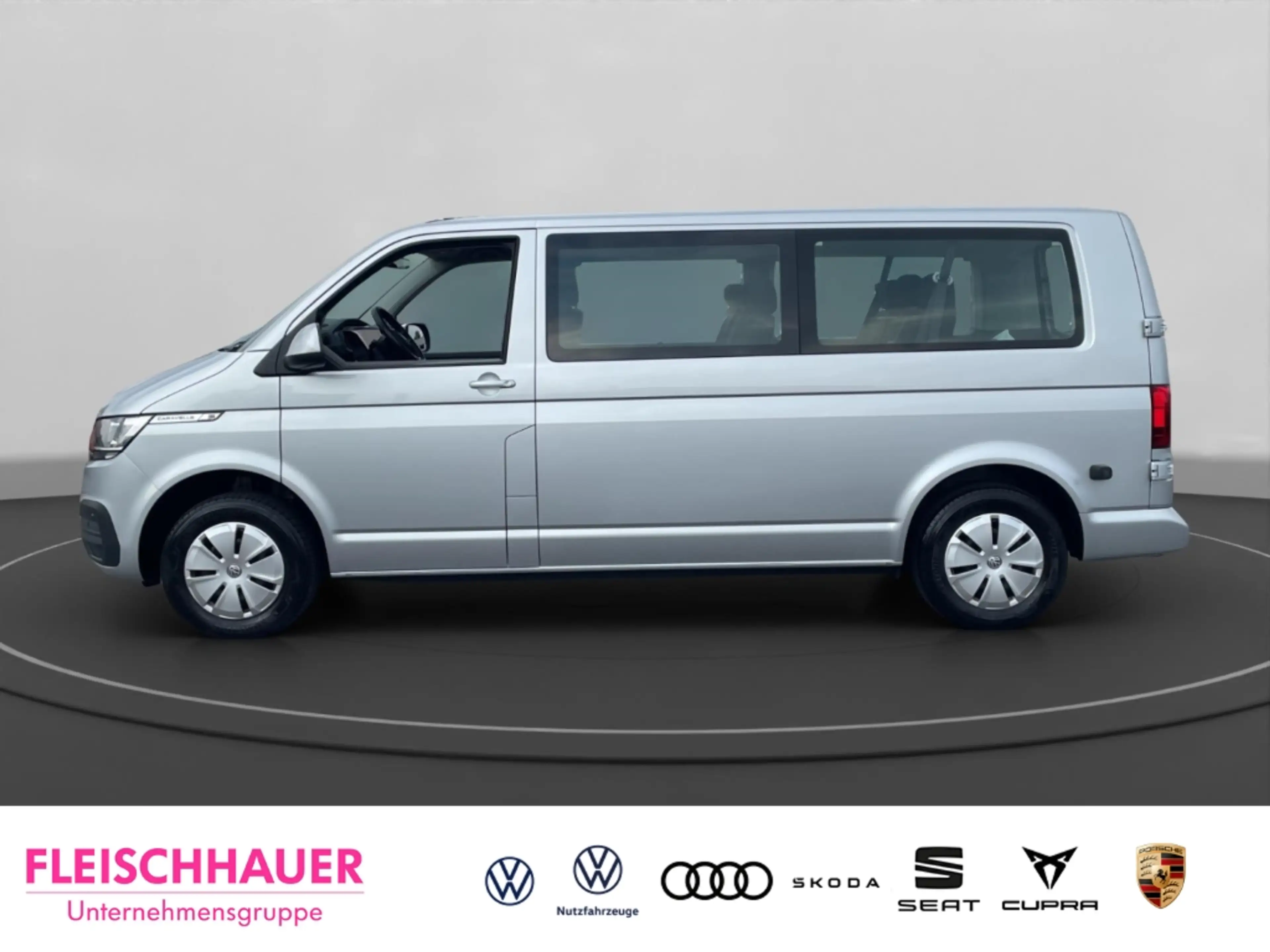 Volkswagen Transporter Caravelle Comfortline LR TDI DSG 8Sitzer SHZ ACC N — photo 3
