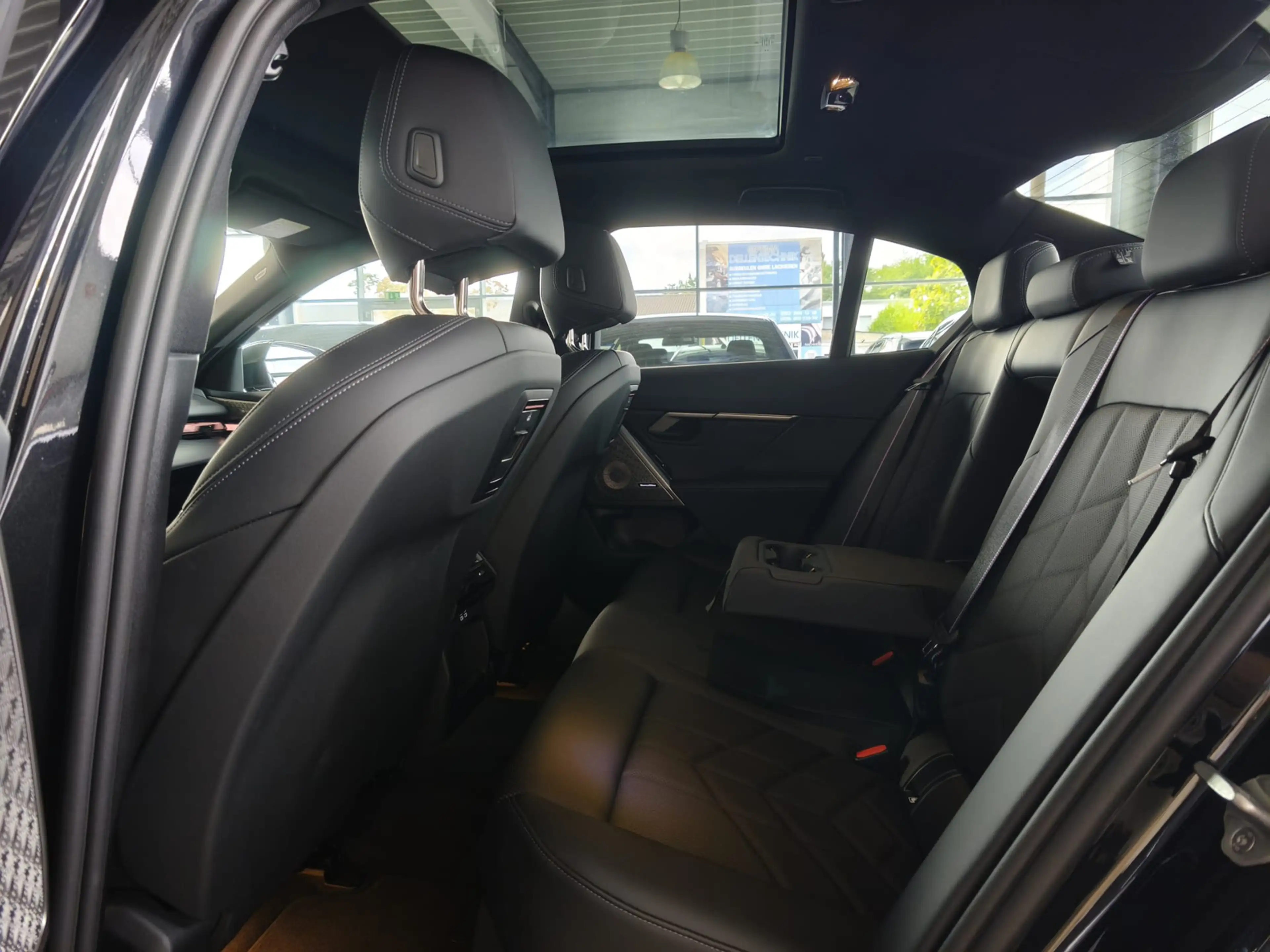 BMW 520 d xDrive M Sport Pro ACC/Pano/360°/B&W/21"/HUD — photo 15