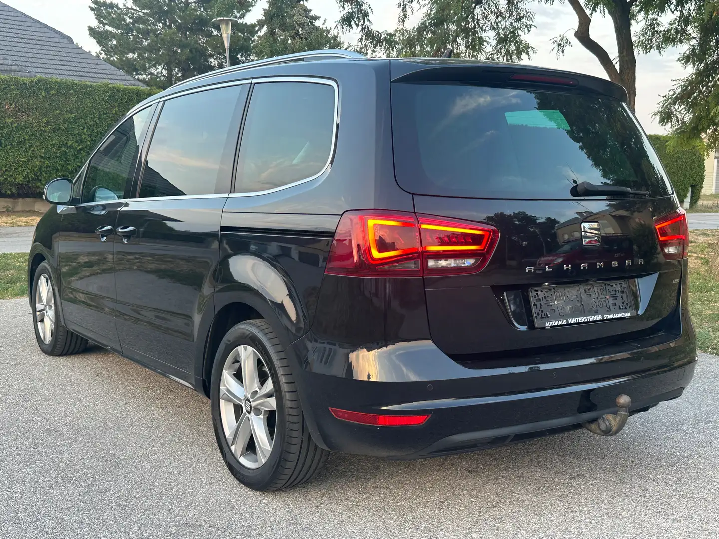 SEAT Alhambra Alhambra 2,0 TDI DSG 4WD Xcellence Navi Kamera Xenon Schwarz - 2
