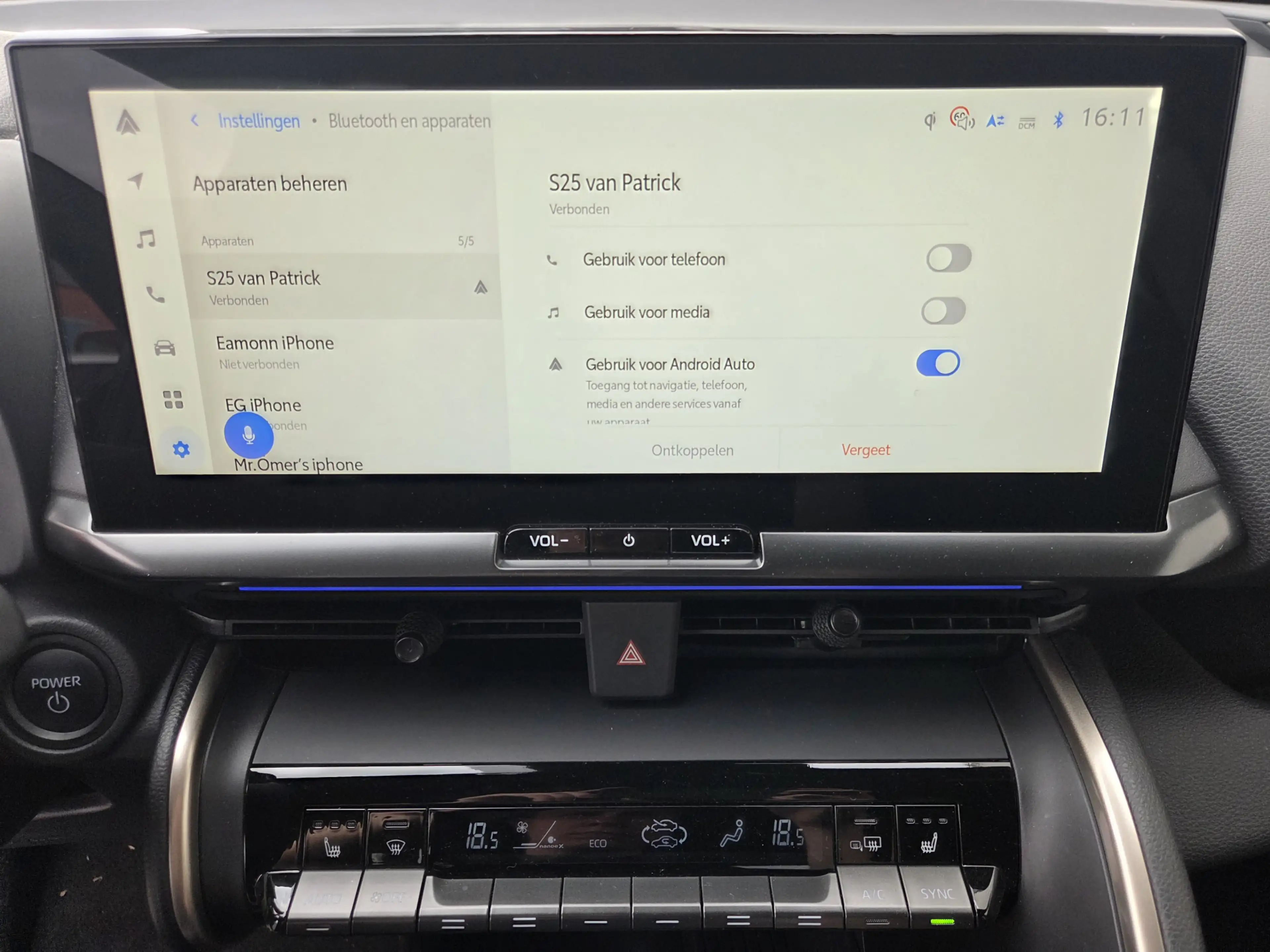 Toyota C-HR 2.0 Plug-in Hybrid 220 Executive — photo 21