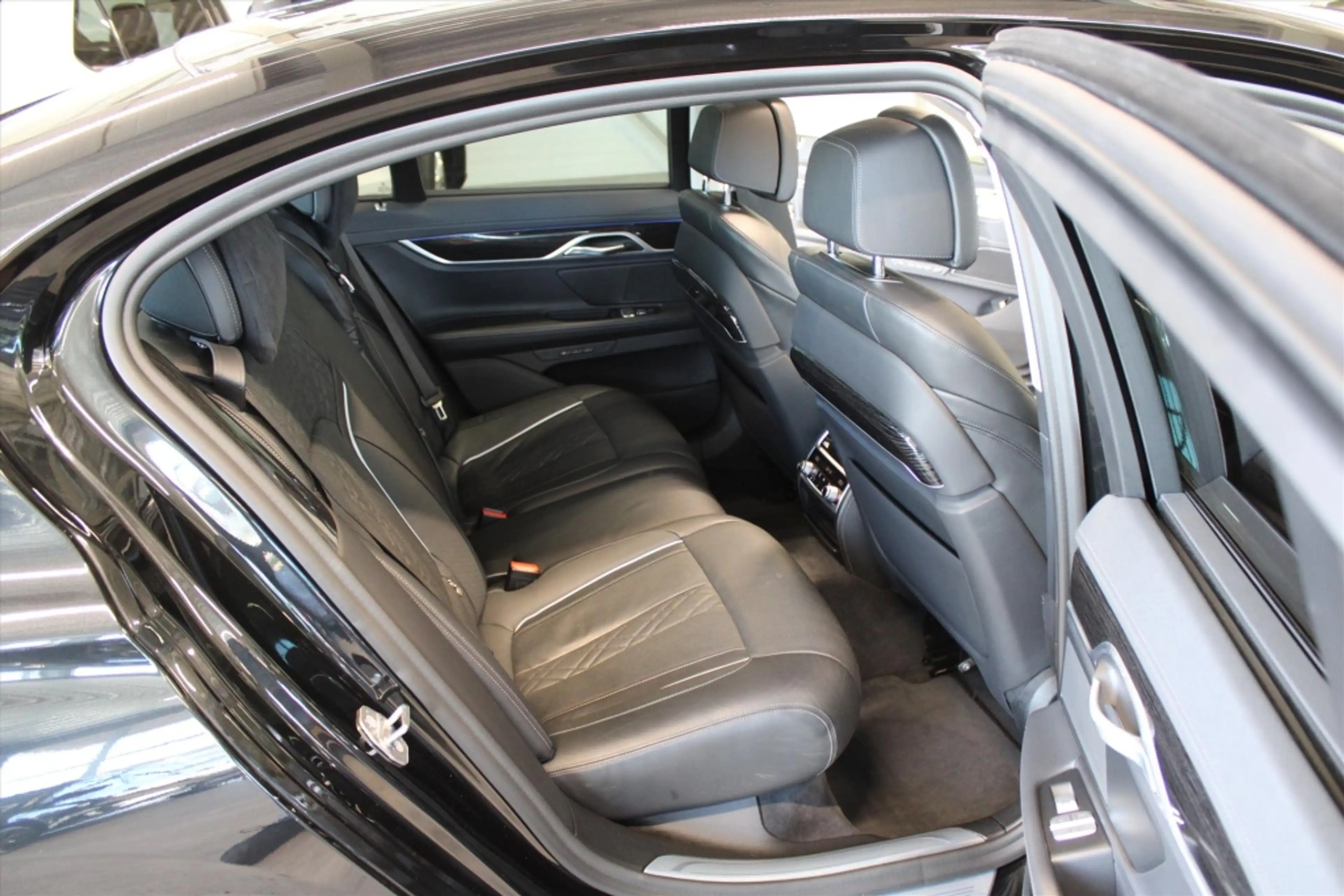 BMW 745 7-Serie (g11) 745e 394pk iPerformance Aut M-Pakket — photo 24