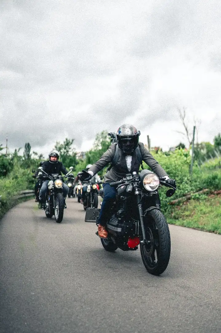 BMW K 100 RS Cafe Racer Umbau + USD Gabel - 1