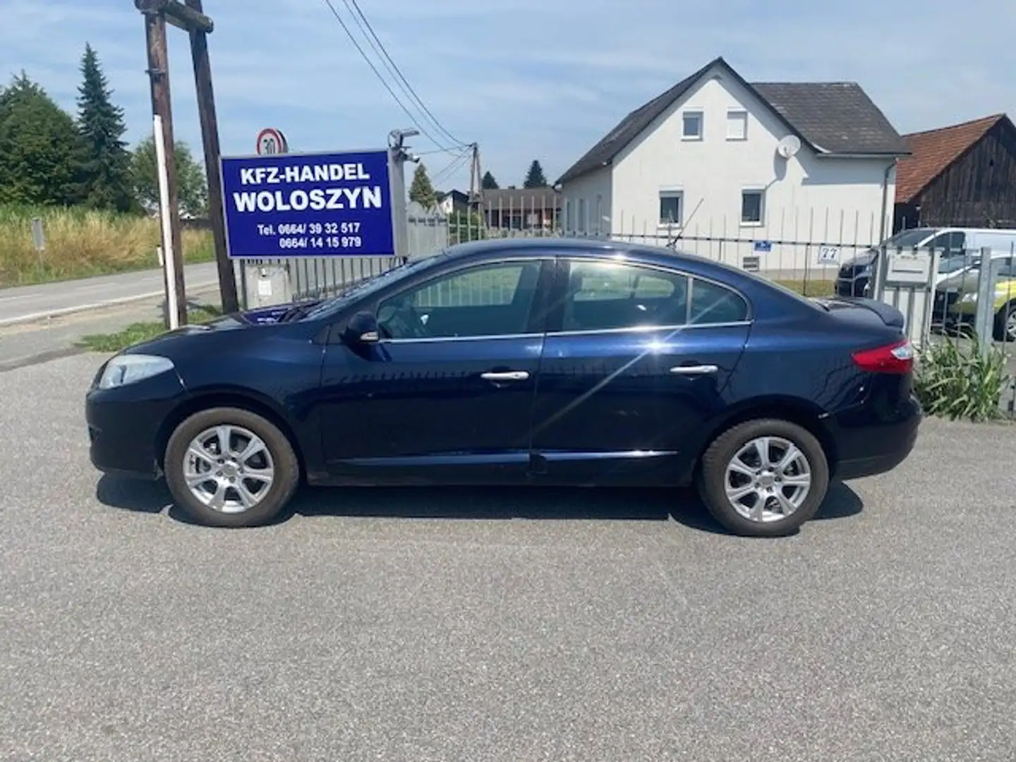 Renault Fluence dCi 110KLIMA  !1BESITZ SERVICEHEFT Blauw - 2