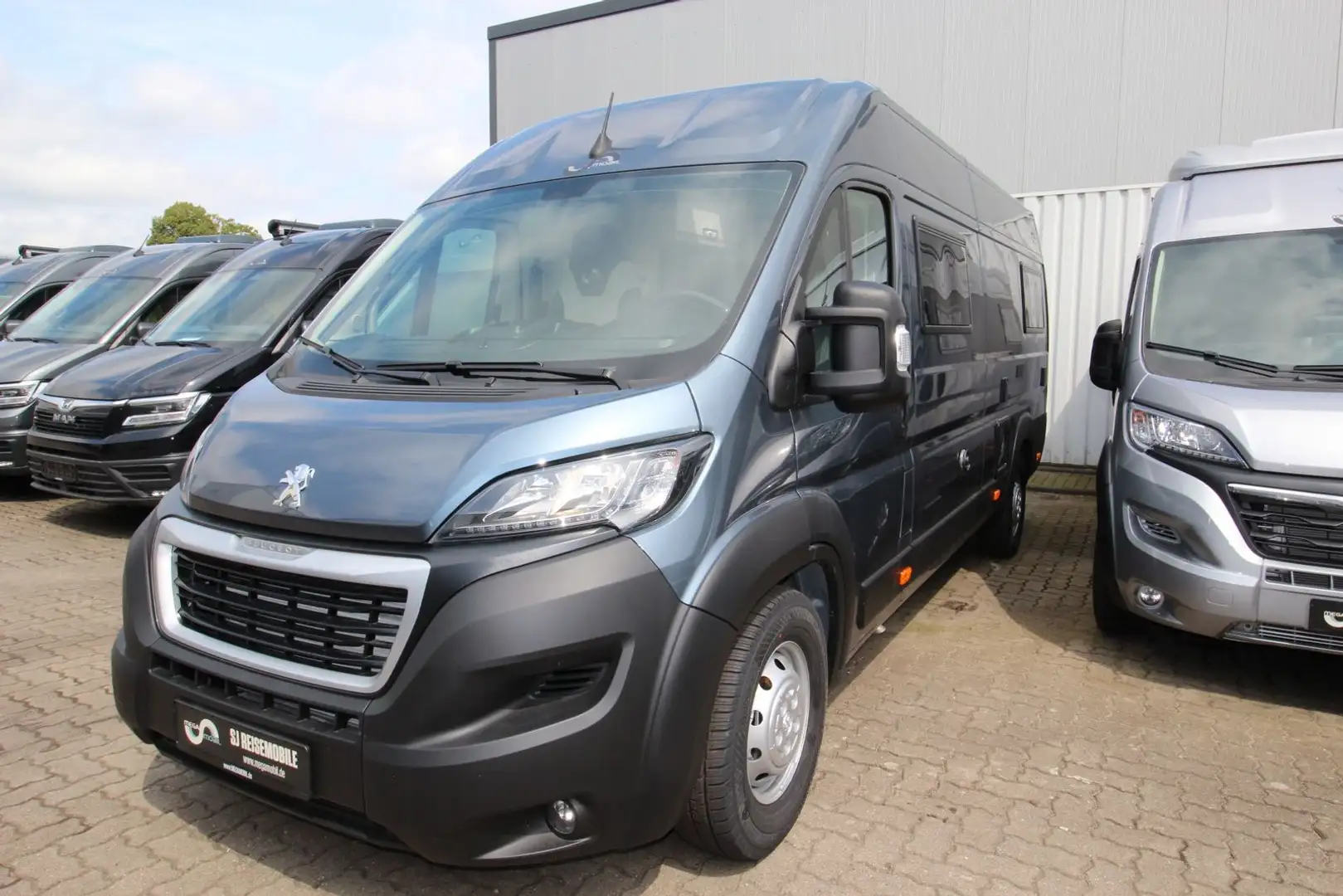 MegaMobil PEUGEOT MEGA SPORT 640 140PS - 2