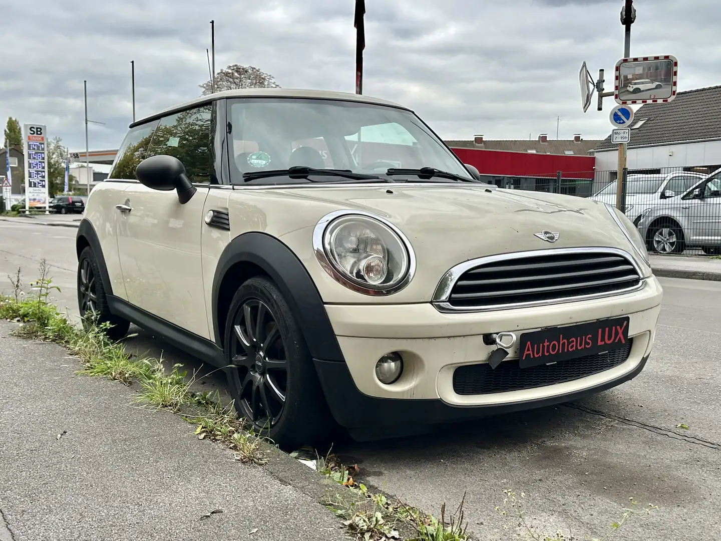 MINI One AUSSTATUNG-SALT*SITZHEIZUNG*KLIMA*2HAND* Weiß - 1