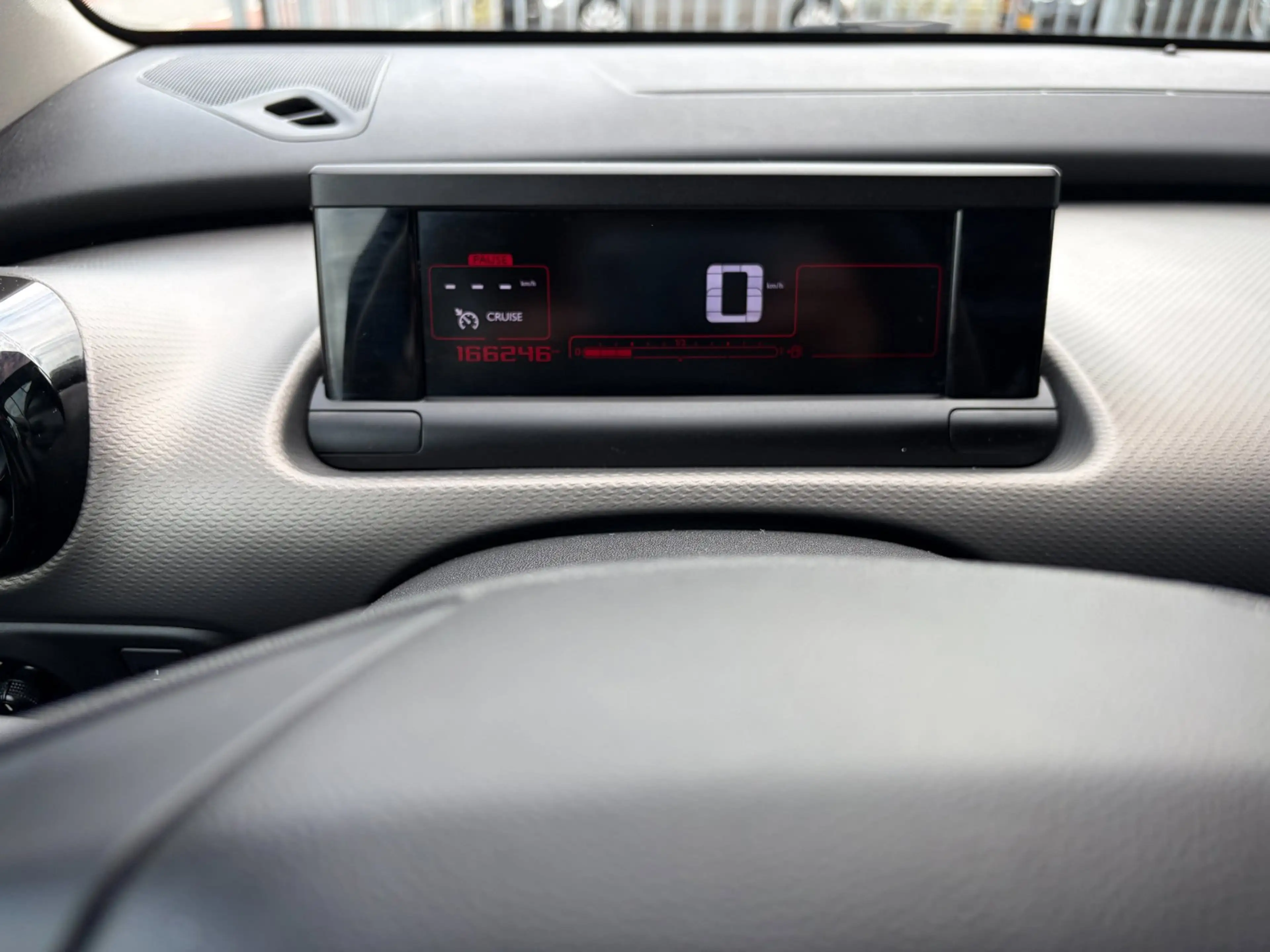 Citroen C4 Cactus 1.2 VTi Shine / Camera / Navi / LED / Trekhaak — photo 15