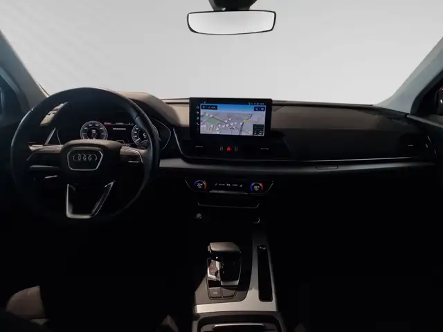 Audi Q5 view 7