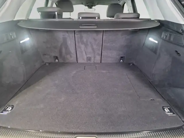 Audi Q5 view 14