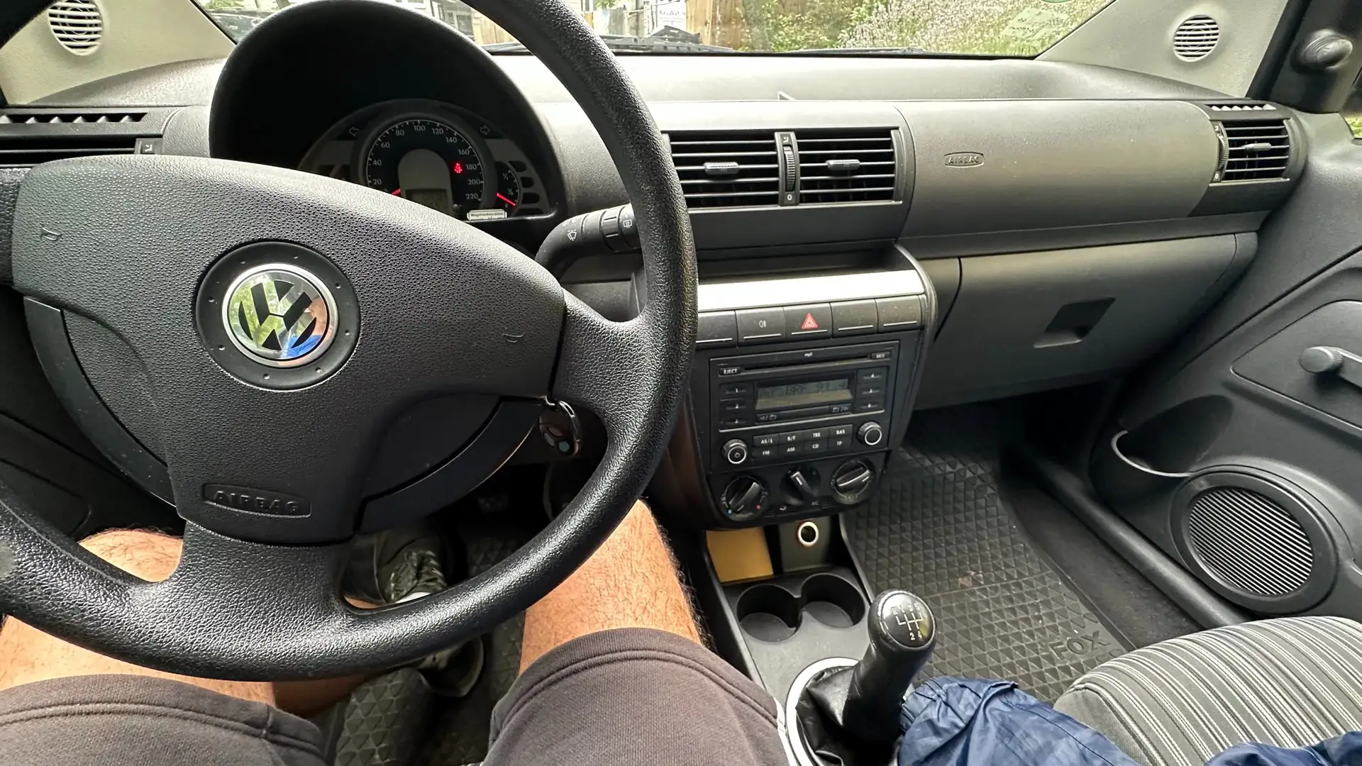 Volkswagen Fox Schwarz - 2