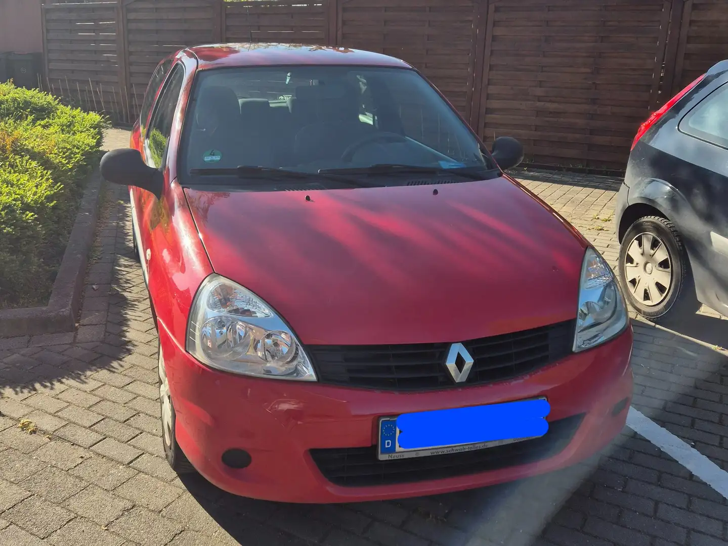 Renault Clio Clio  3-Türer 1.2 Campus Rot - 1