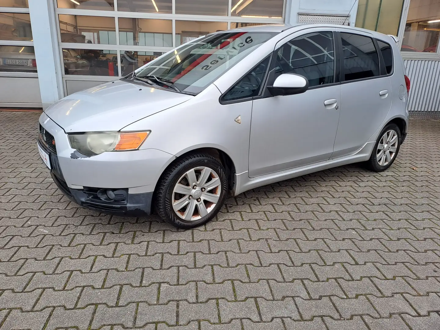 Mitsubishi Colt 1.5T Ralliart Silber - 2