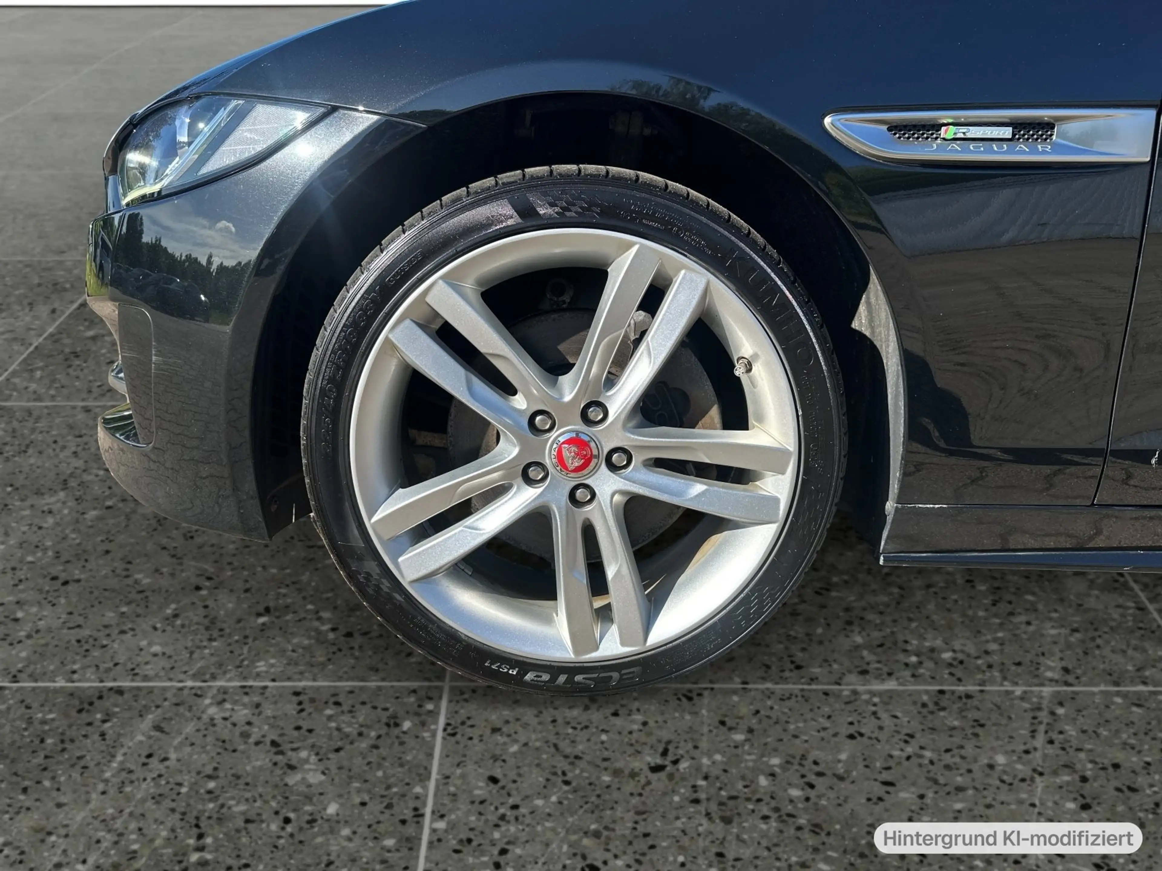 Jaguar XE 20d AWD Aut. Pure — photo 10