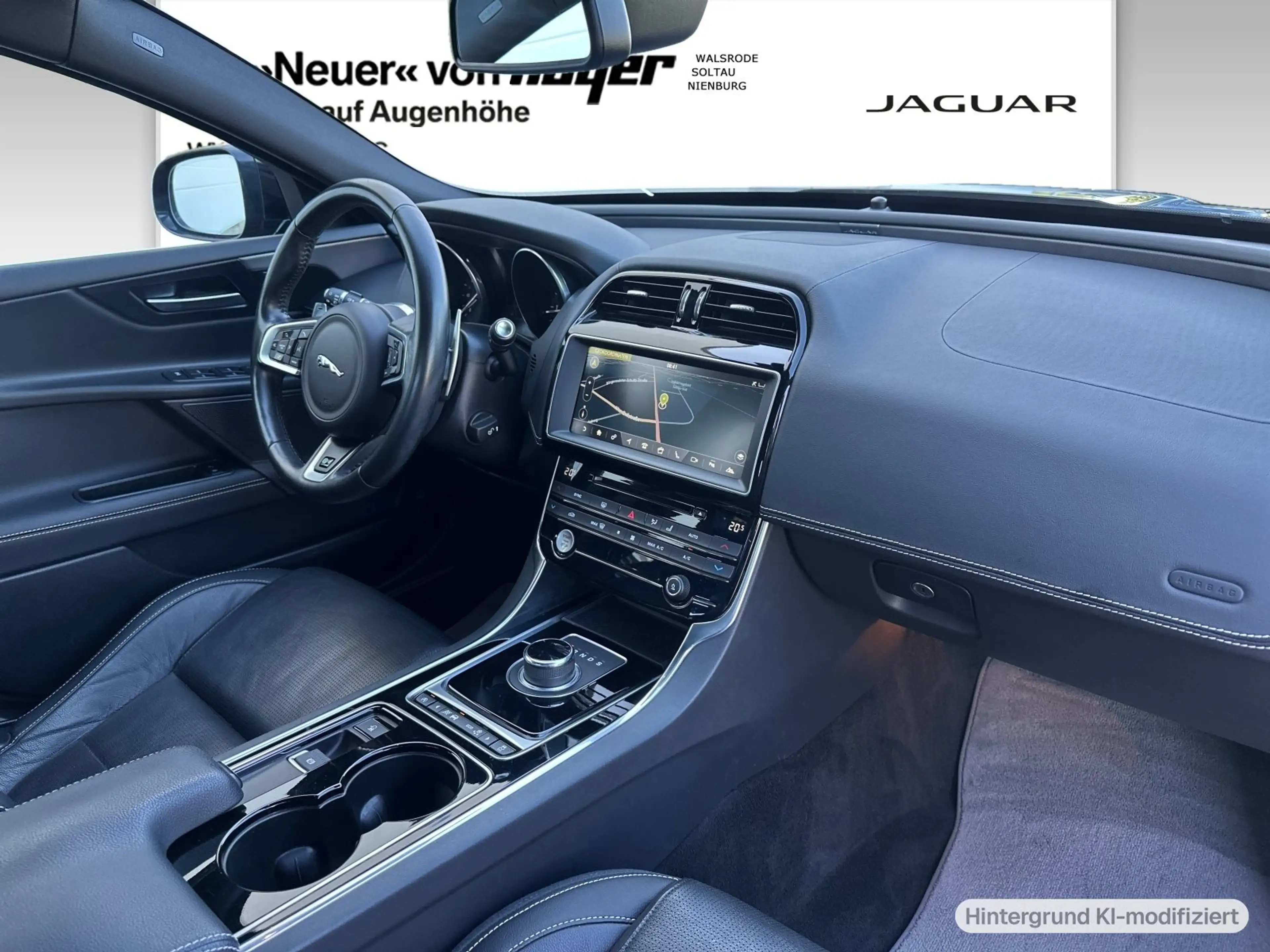 Jaguar XE 20d AWD Aut. Pure — photo 4