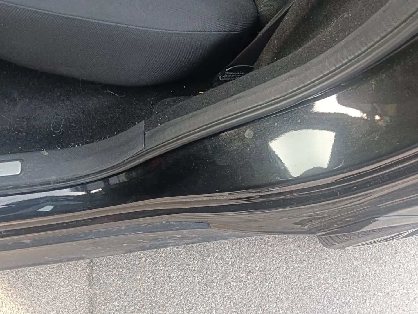 Mercedes-Benz B 180 B 180 BlueEfficiency A-Edition A-Edition Schwarz - 2