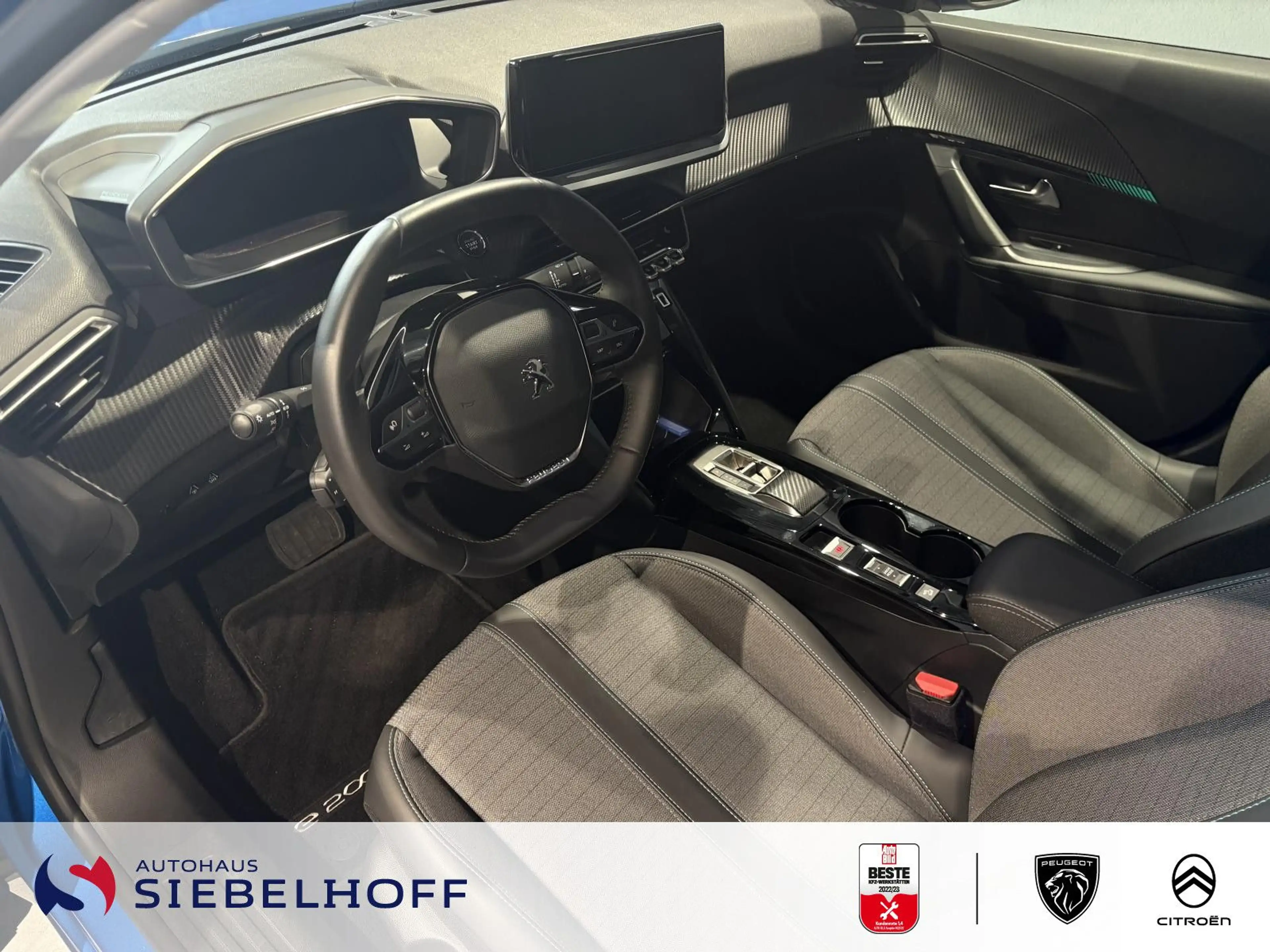 Peugeot 2008 e-2008 Allure Pack Elektromotor 136 — photo 12