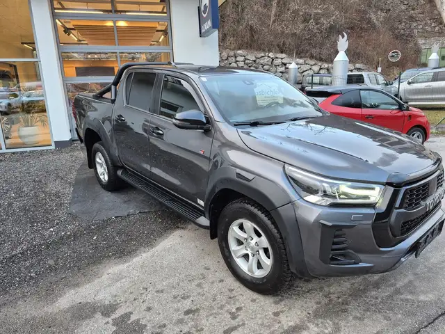 Toyota Hilux DK Pickup 2,8 D-4D GR Sport 4x4 Aut. mit Standheiz