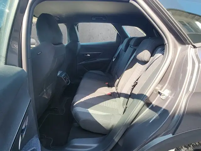 Peugeot 3008 view 8