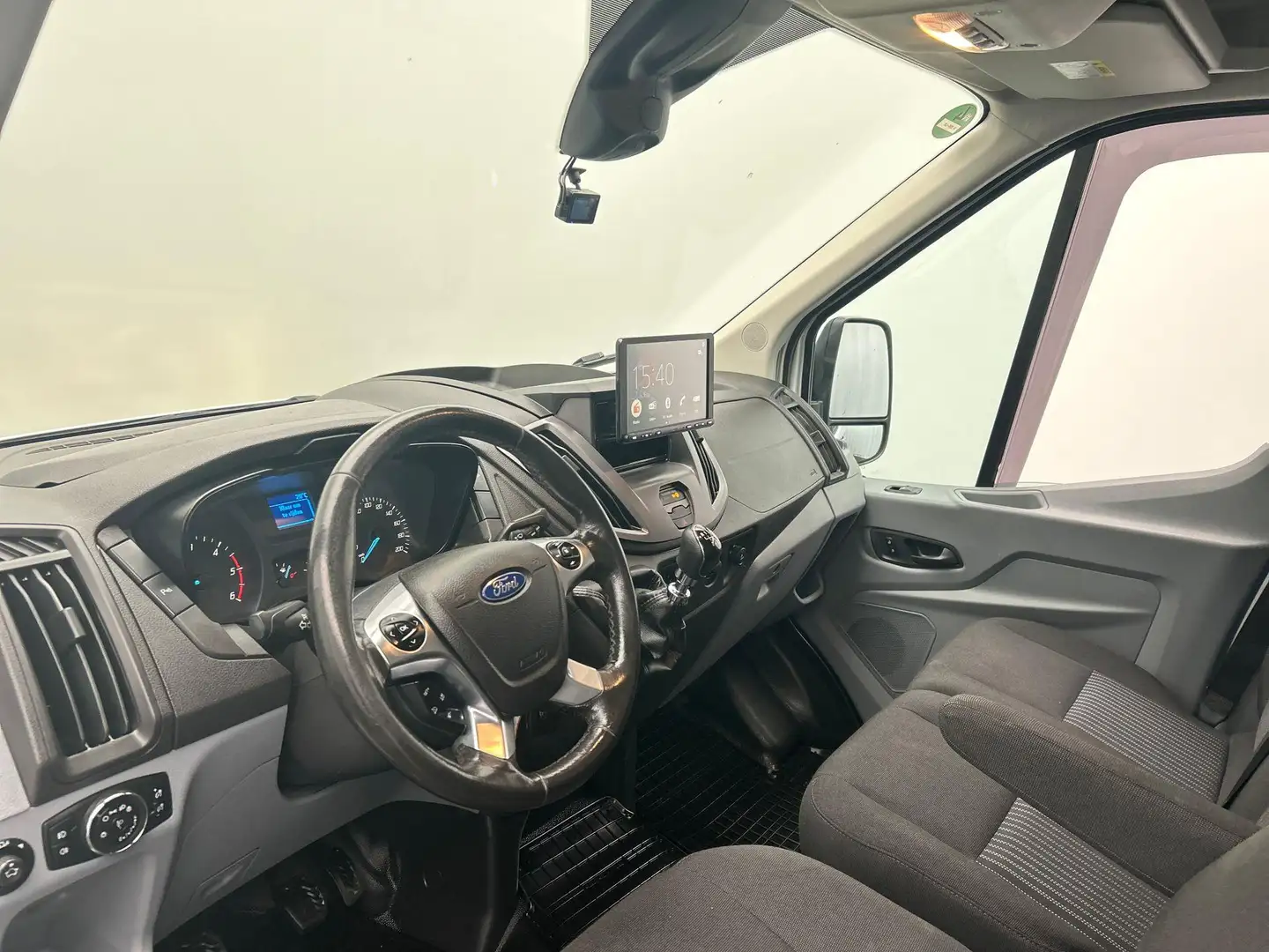 Ford Transit 330 2.0 TDCI L3H2 Trend Camera Apple Carplay Cruis Wit - 2