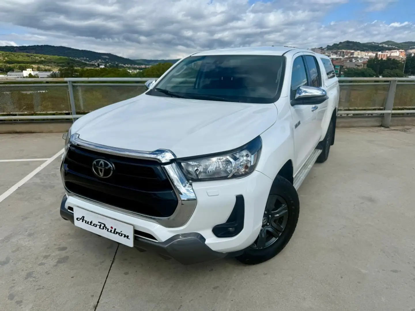 Toyota Hilux Cabina Doble VX Wit - 2