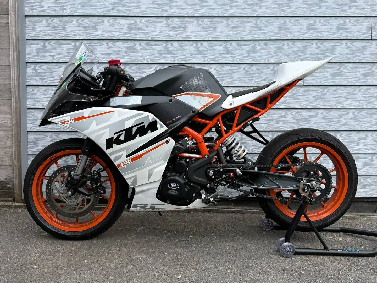 KTM RC 390 Track Piste Circuit - 1