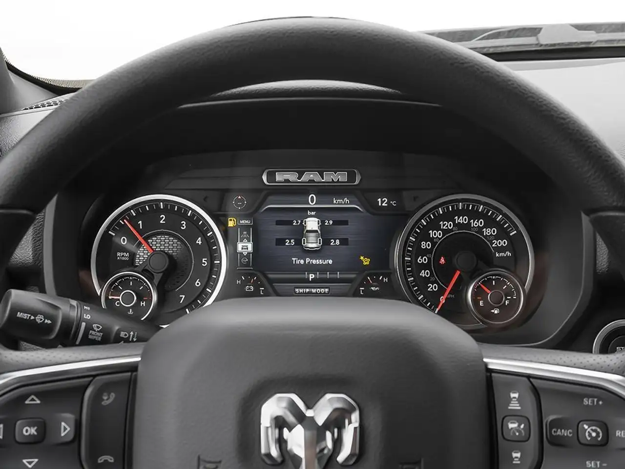 RAM 1500 fotografie RAM 1500
