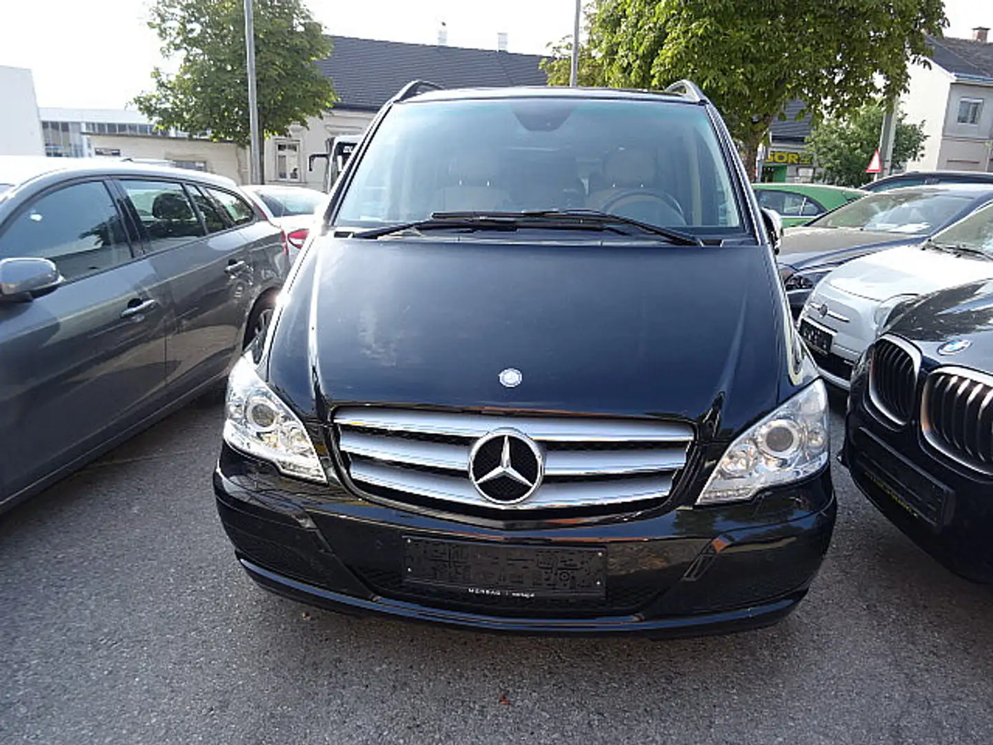 Mercedes-Benz Viano Avantgarde lang 3,0 CDI BlueEfficiency DPF Aut. Schwarz - 1