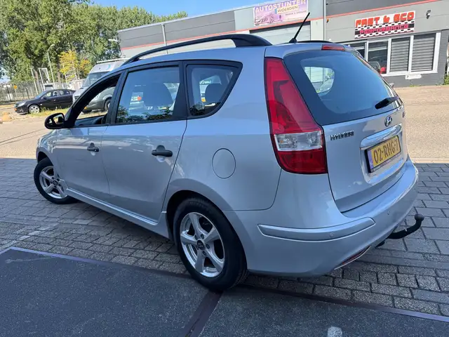 Hyundai i30 view 4