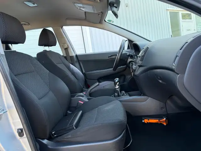 Hyundai i30 view 15