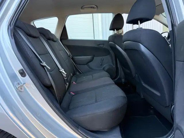 Hyundai i30 view 13