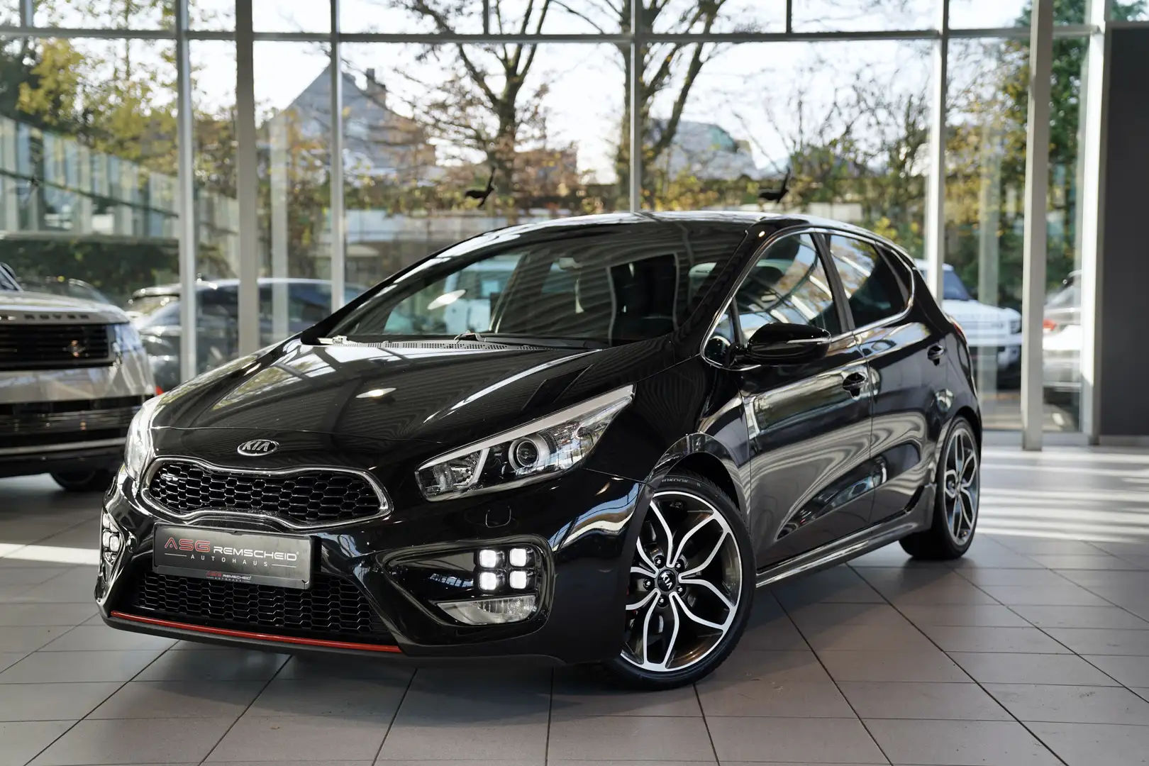 Kia Ceed / cee'd GT-Track *2.Hand *Pano *Sportsitze *Kamera Negro - 1
