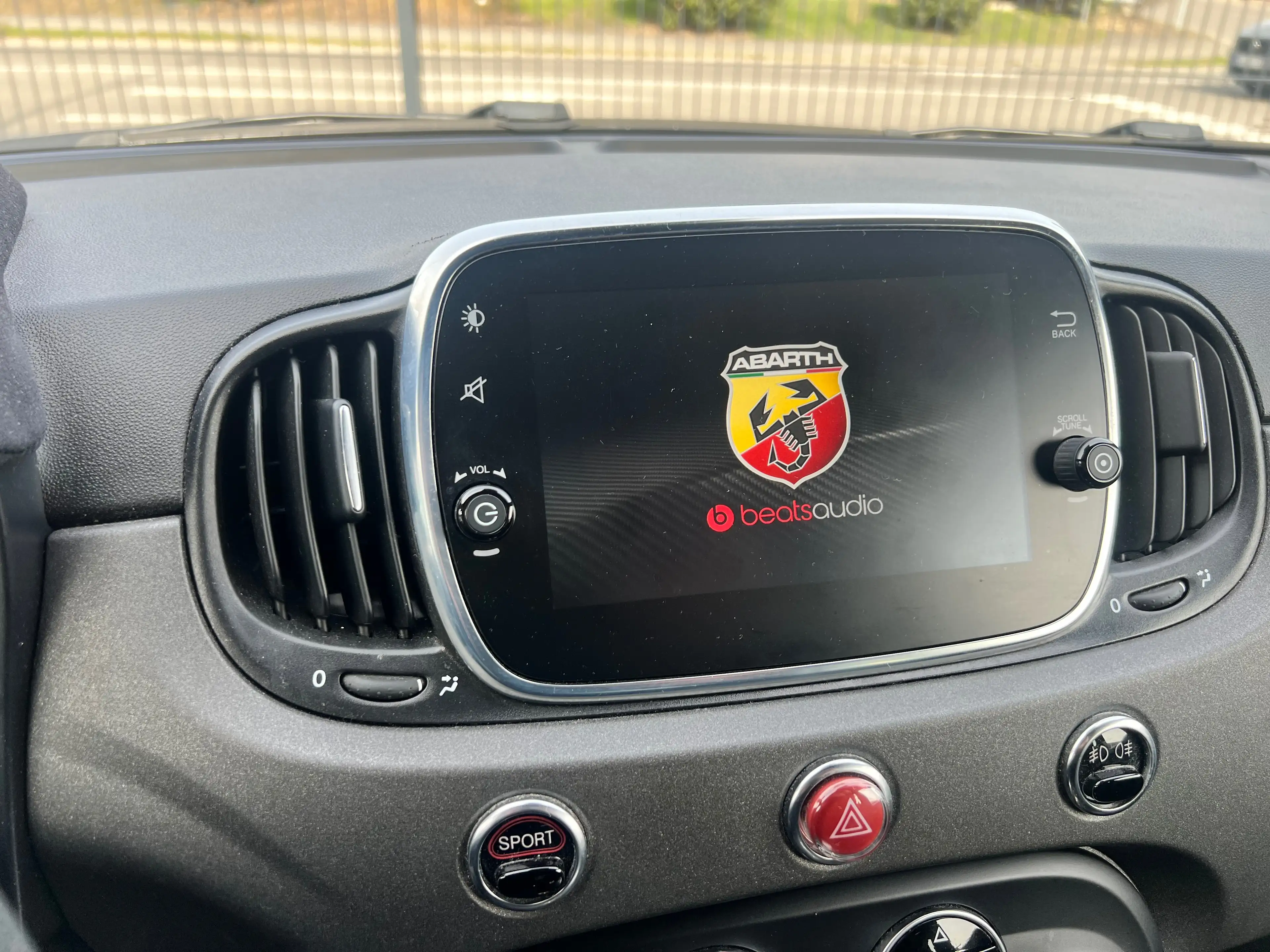Abarth 500 595 Competizione — photo 13