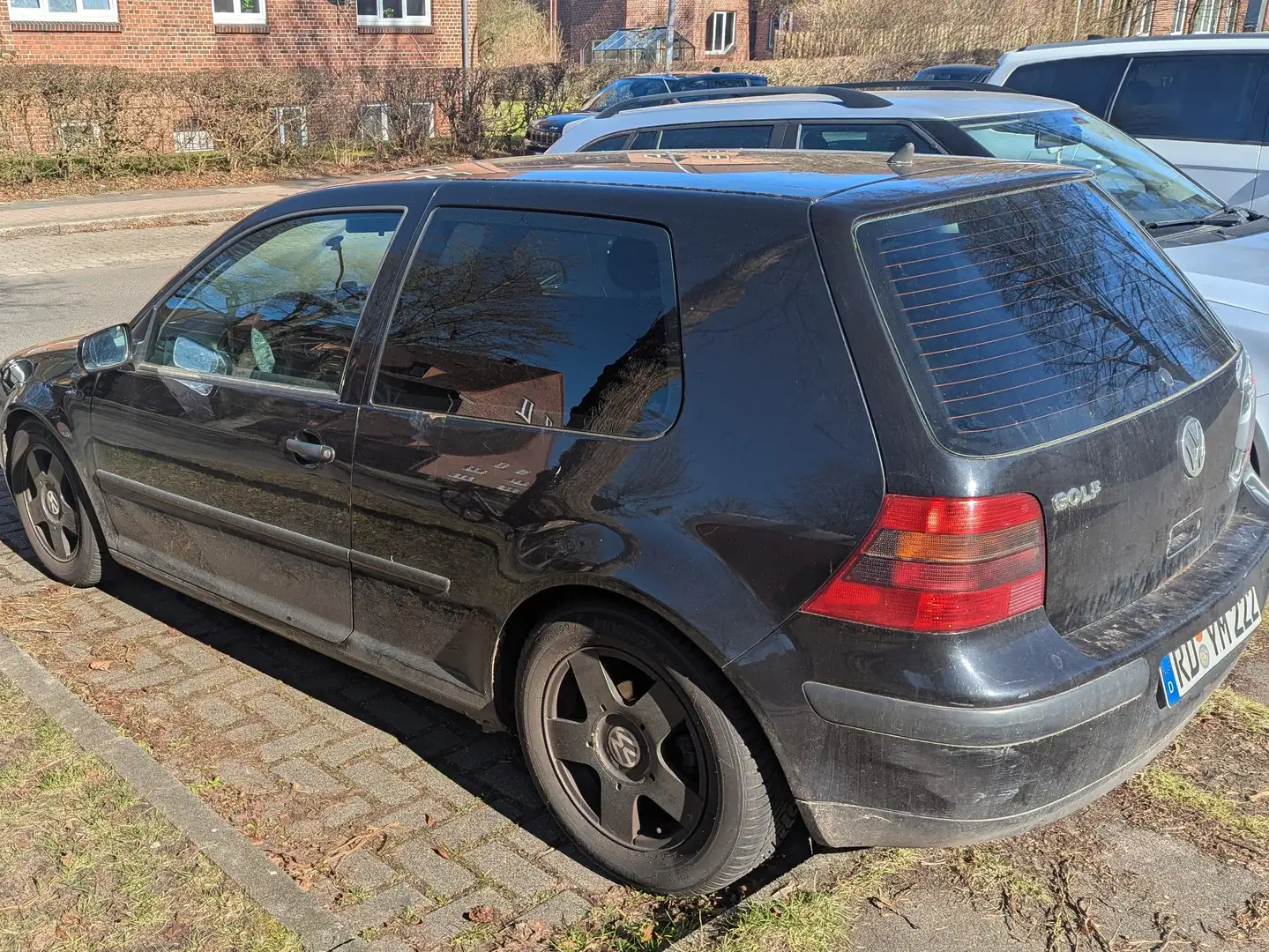 Volkswagen Golf 1.9 TDI Schwarz - 1