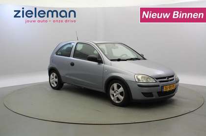 Opel Corsa 1.2-16V Rhythm - Airco, LM velgen