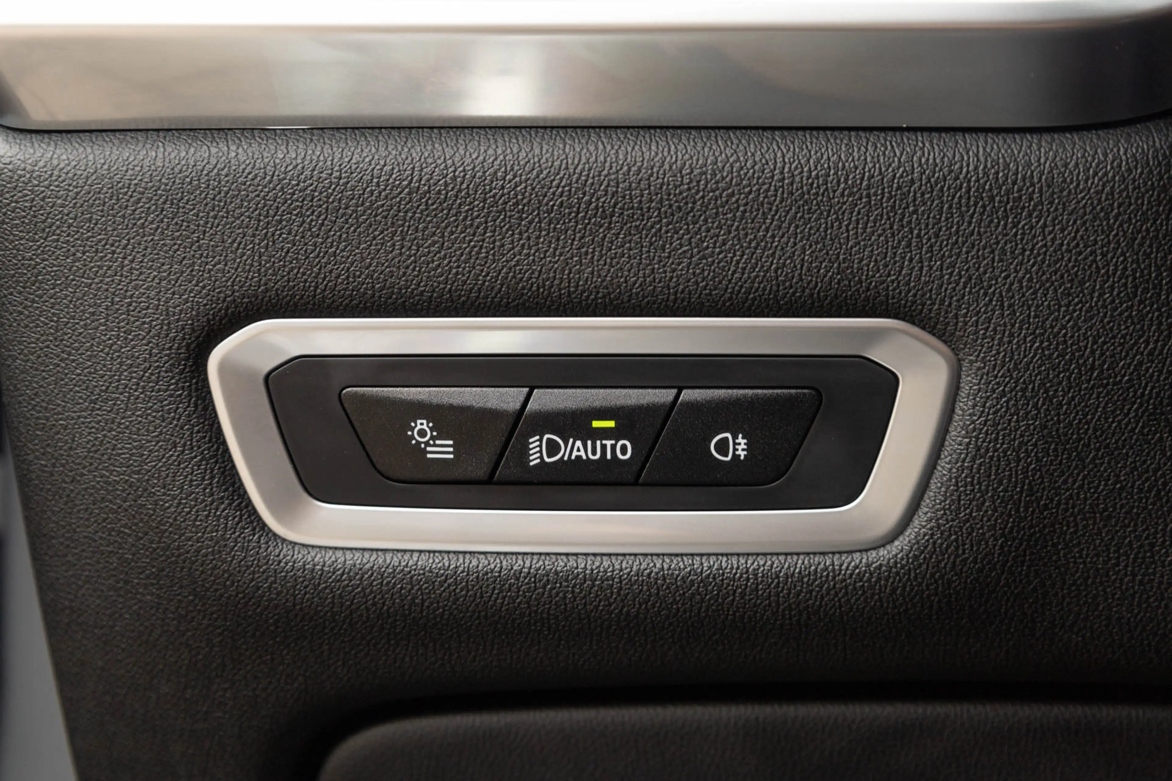 BMW X7 G07 M60i xDrive / Vol / Massage / Frozen Grey / BT — photo 34