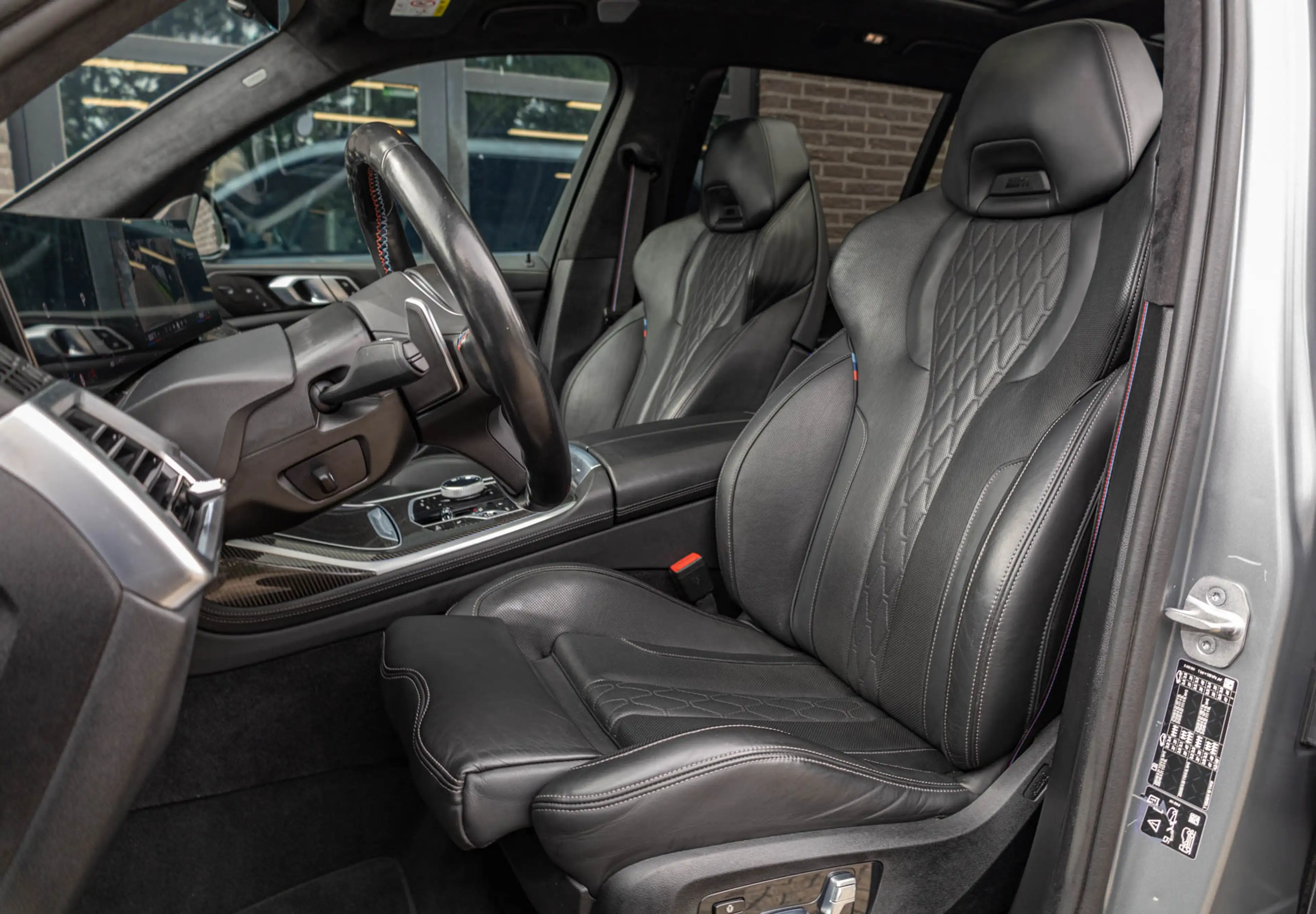 BMW X7 G07 M60i xDrive / Vol / Massage / Frozen Grey / BT — photo 13