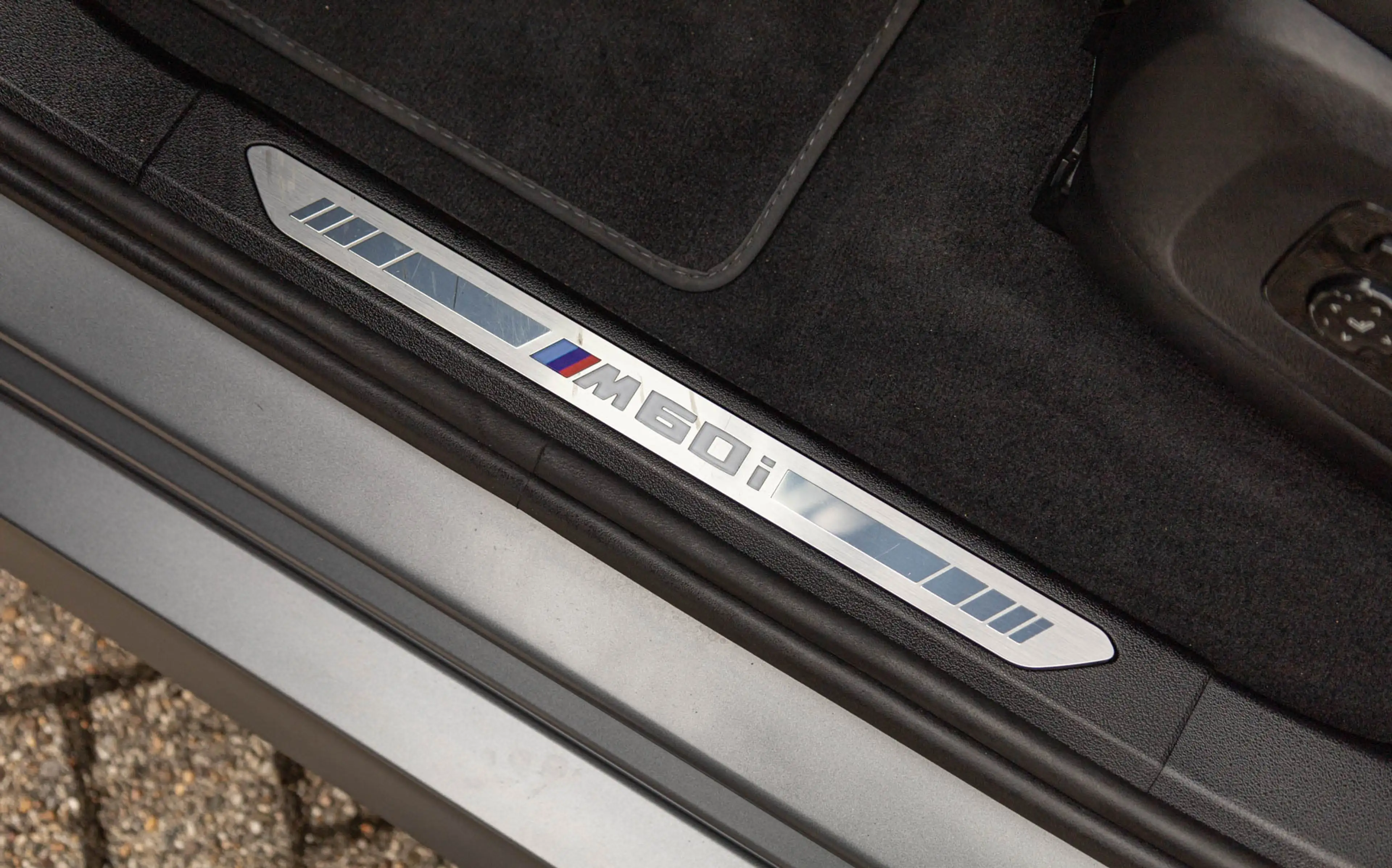 BMW X7 G07 M60i xDrive / Vol / Massage / Frozen Grey / BT — photo 16